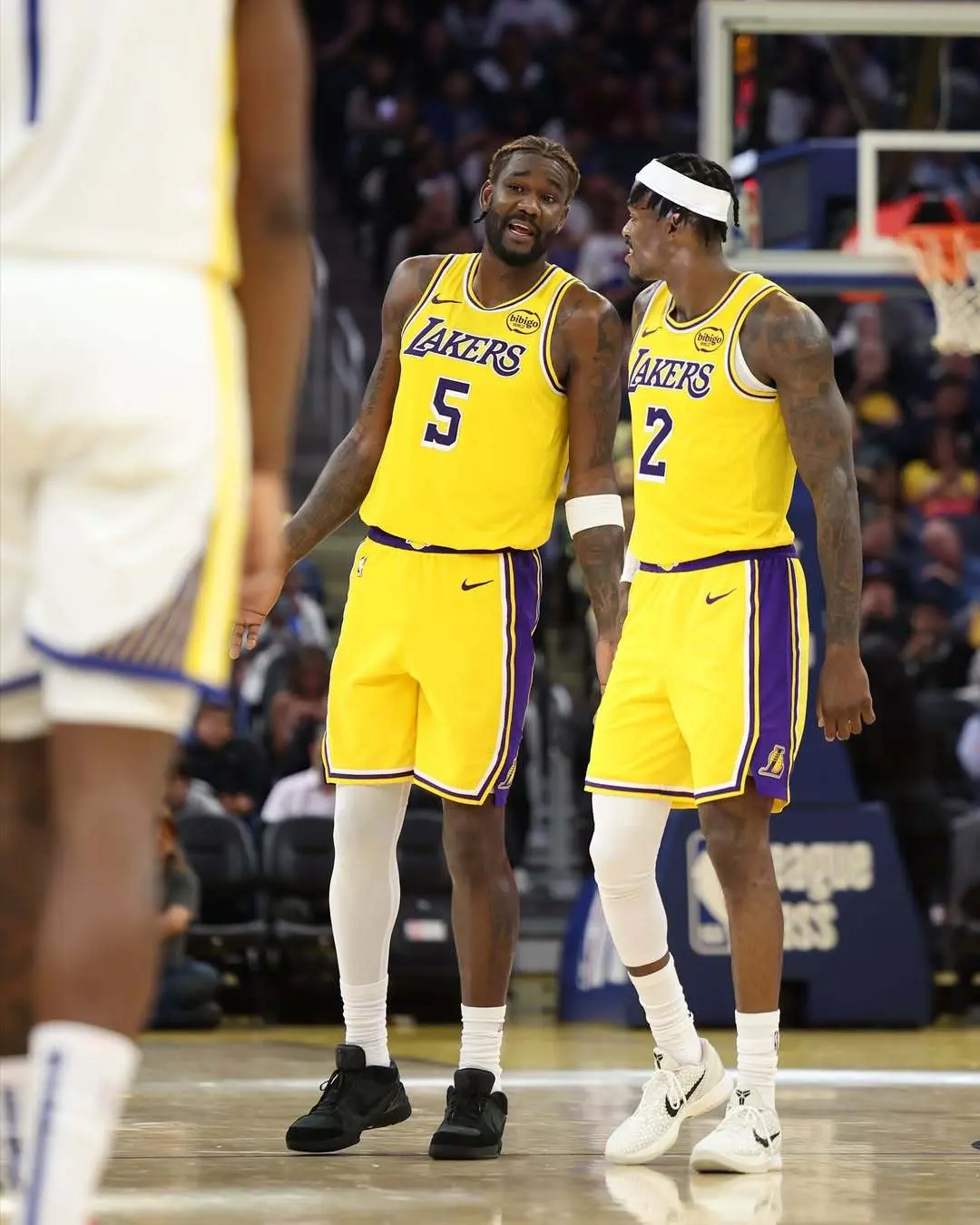 现震惊全世, 文班亚马彻, 并且统治内 现震惊全世, 文班亚马彻, 并且统治内